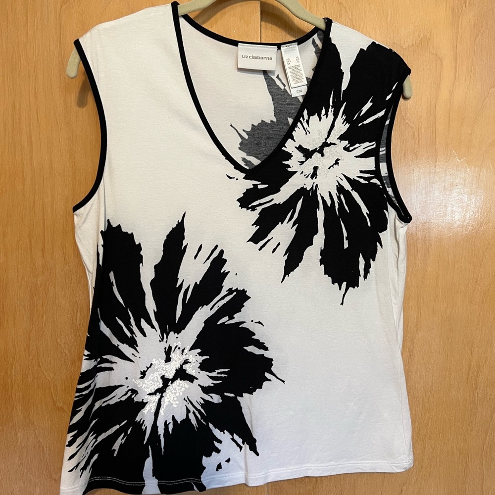 Liz Claiborne Black and White Floral Tank Top
